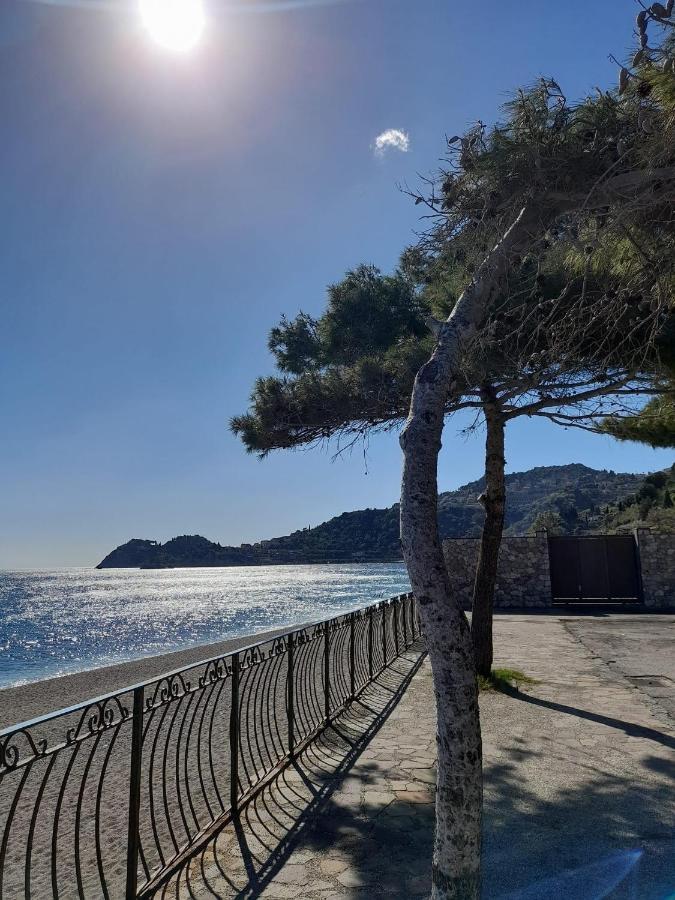 Largo Cannizzaro Apartments Mazzeo Bagian luar foto