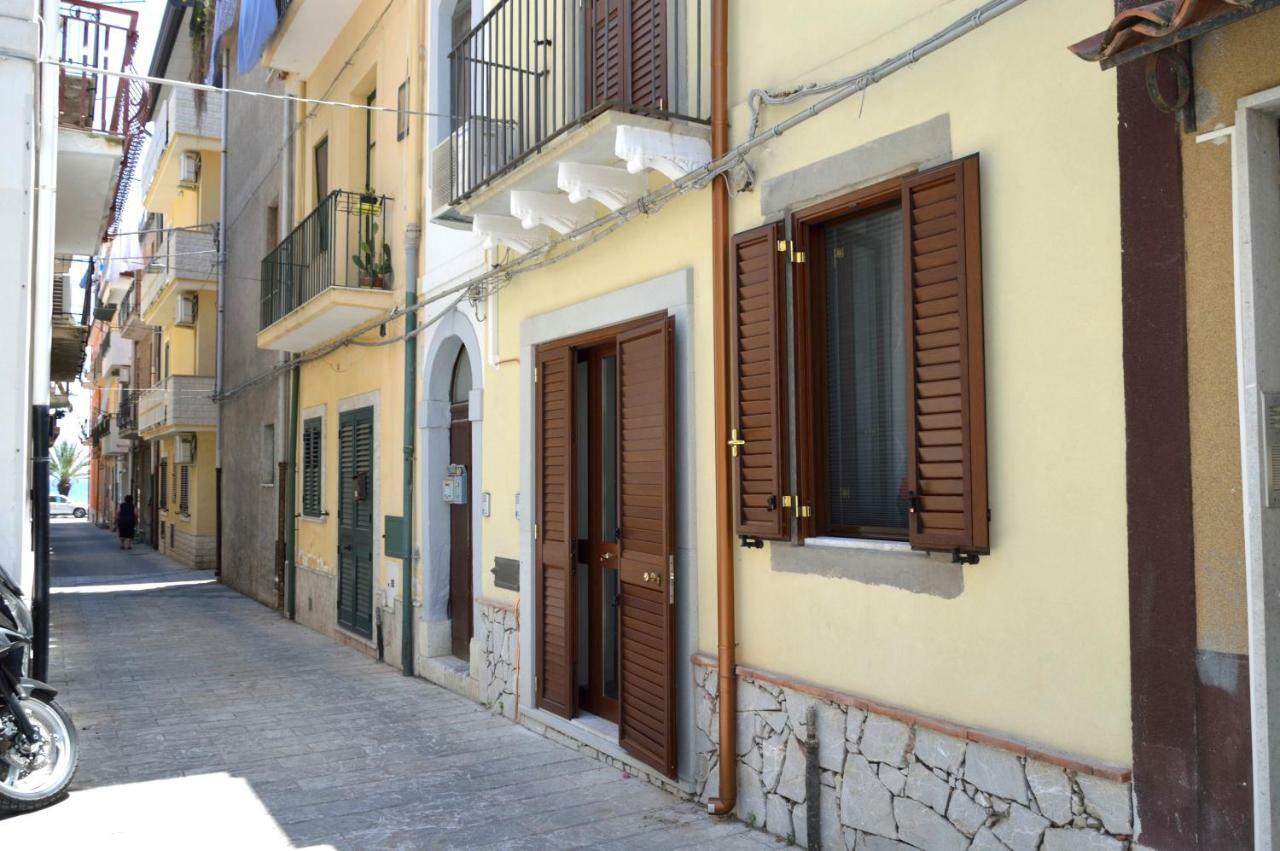 Largo Cannizzaro Apartments Mazzeo Bagian luar foto
