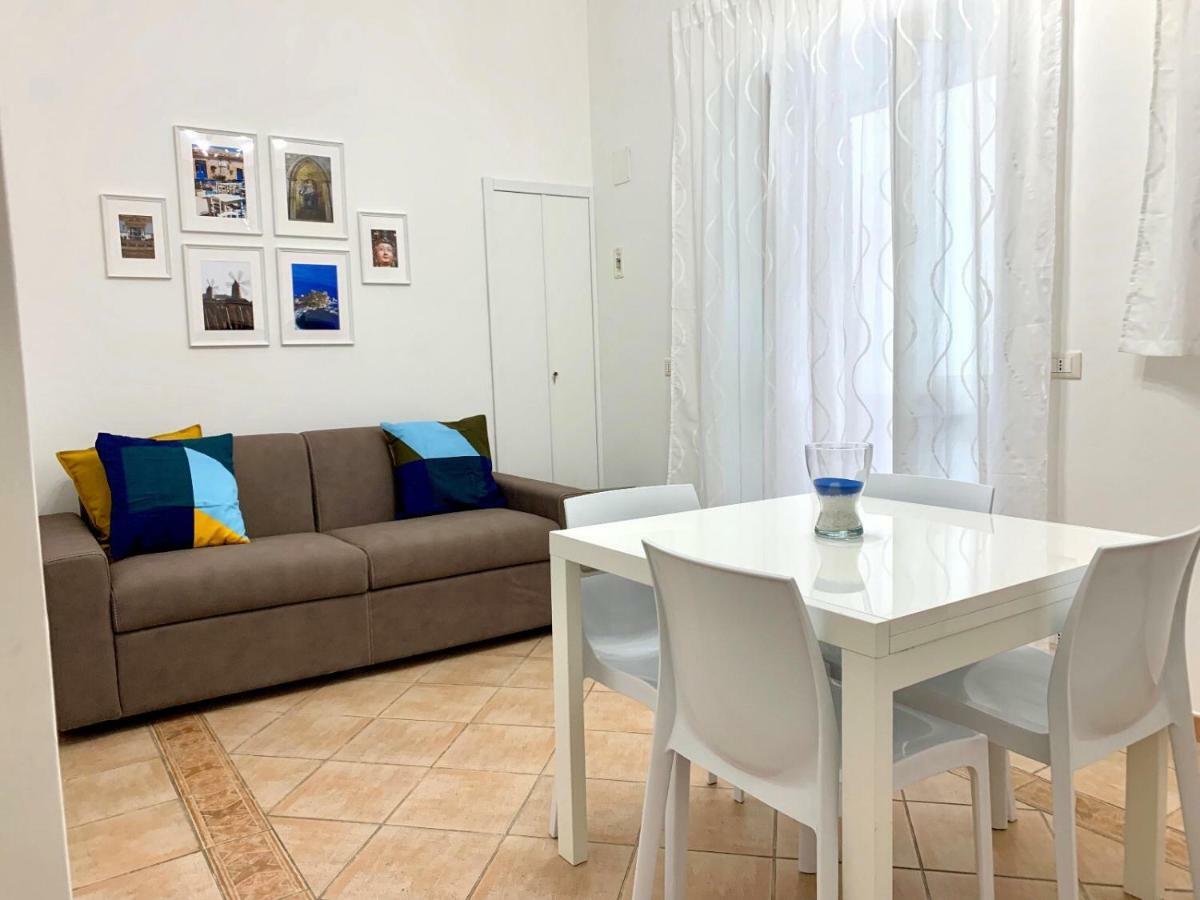 Largo Cannizzaro Apartments Mazzeo Bagian luar foto