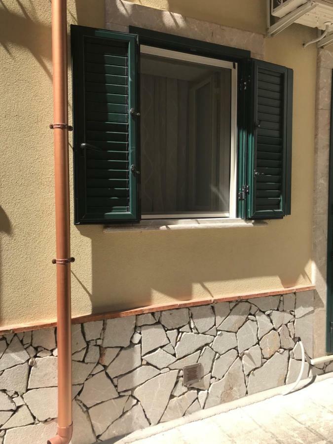 Largo Cannizzaro Apartments Mazzeo Bagian luar foto